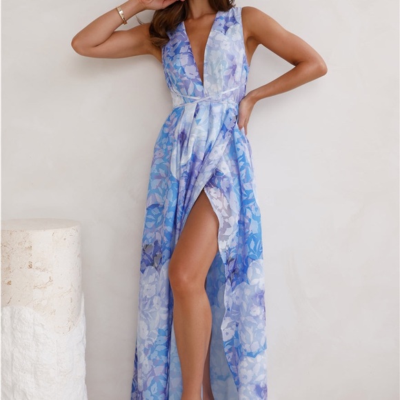 Hello Molly Gold Sky Maxi - Picture 2 of 9